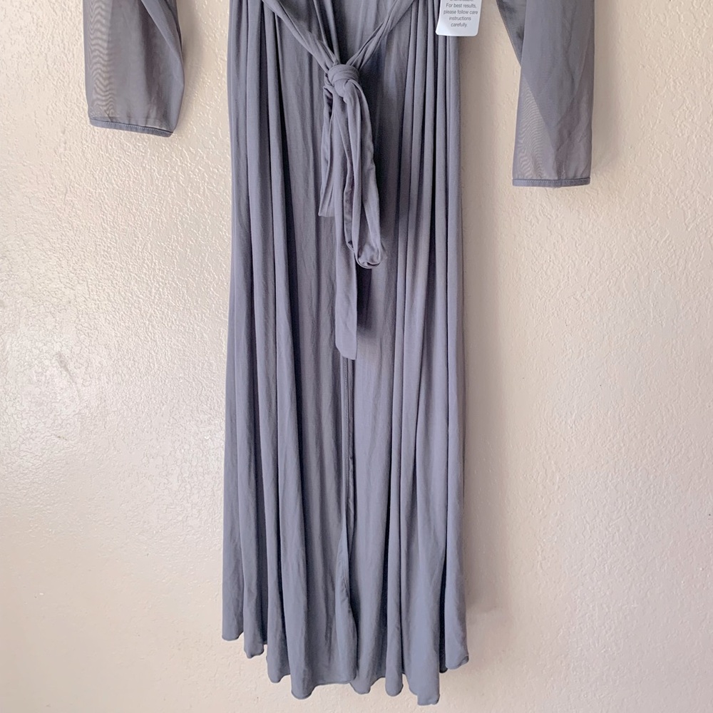 Amoureuse Mesh Sleeve Belted Gray Loungewear Long Robe Size 1X - Picture 3 of 8